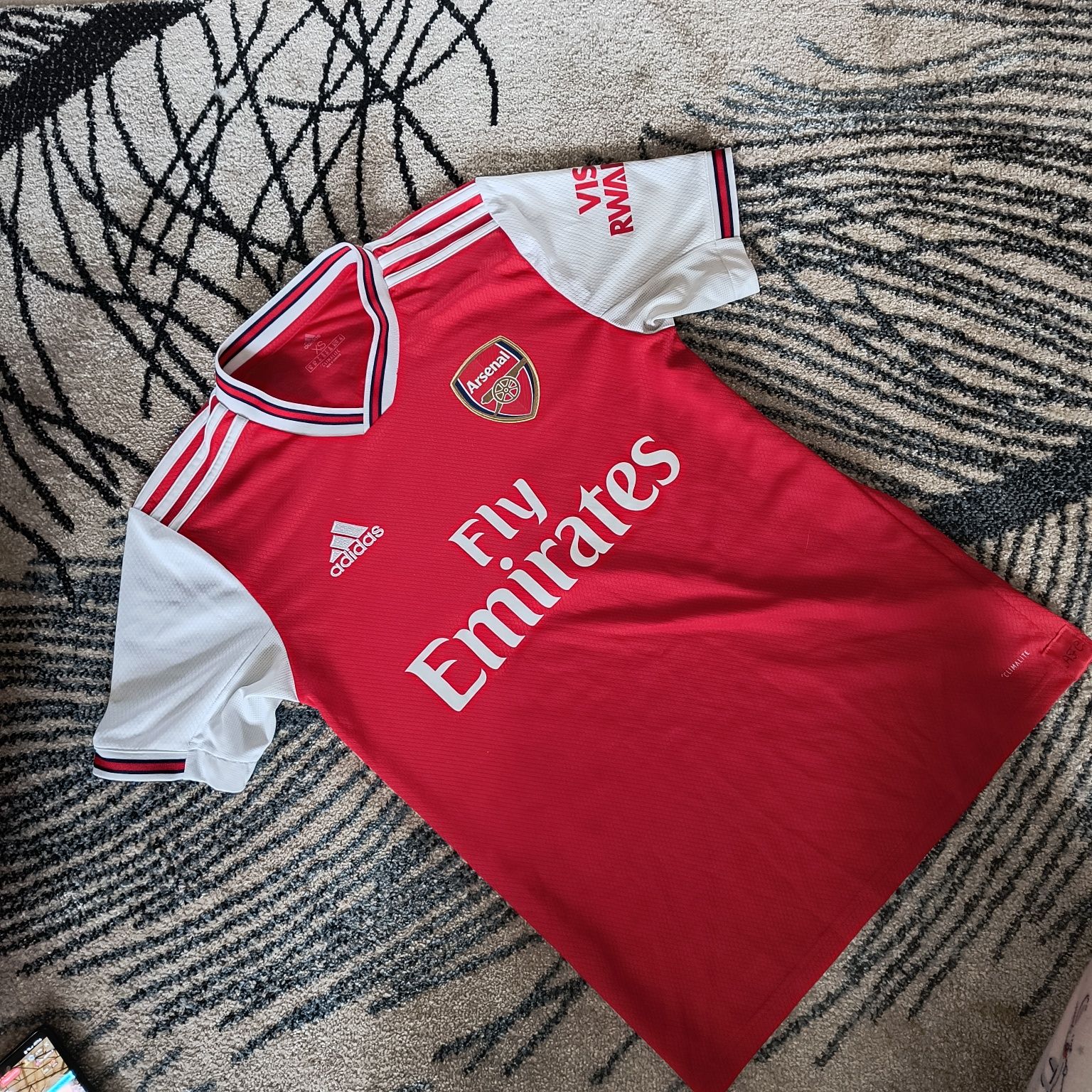 Шикарная футболка футбольная arsenal adidas XS