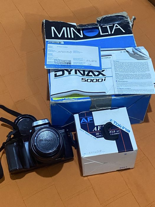 Minolta Dynax 5000i + Tokina AF 287