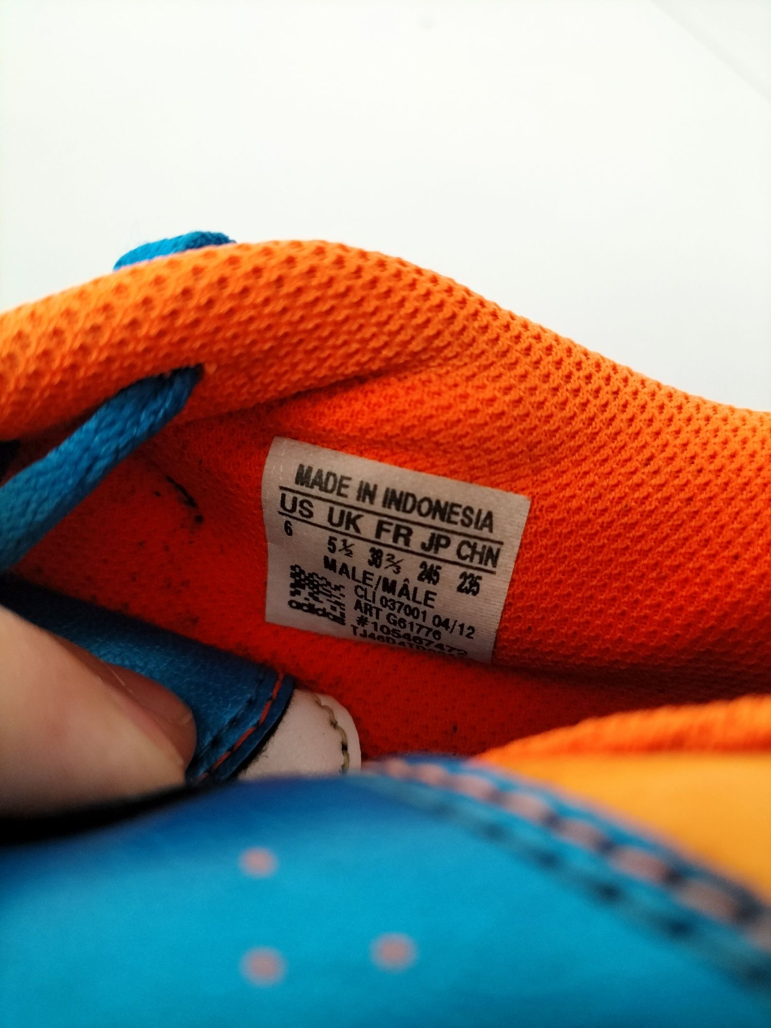 Бутсы Adidas размер 38,5