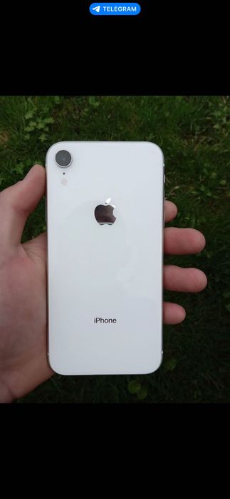 Продам айфон Xr все працює