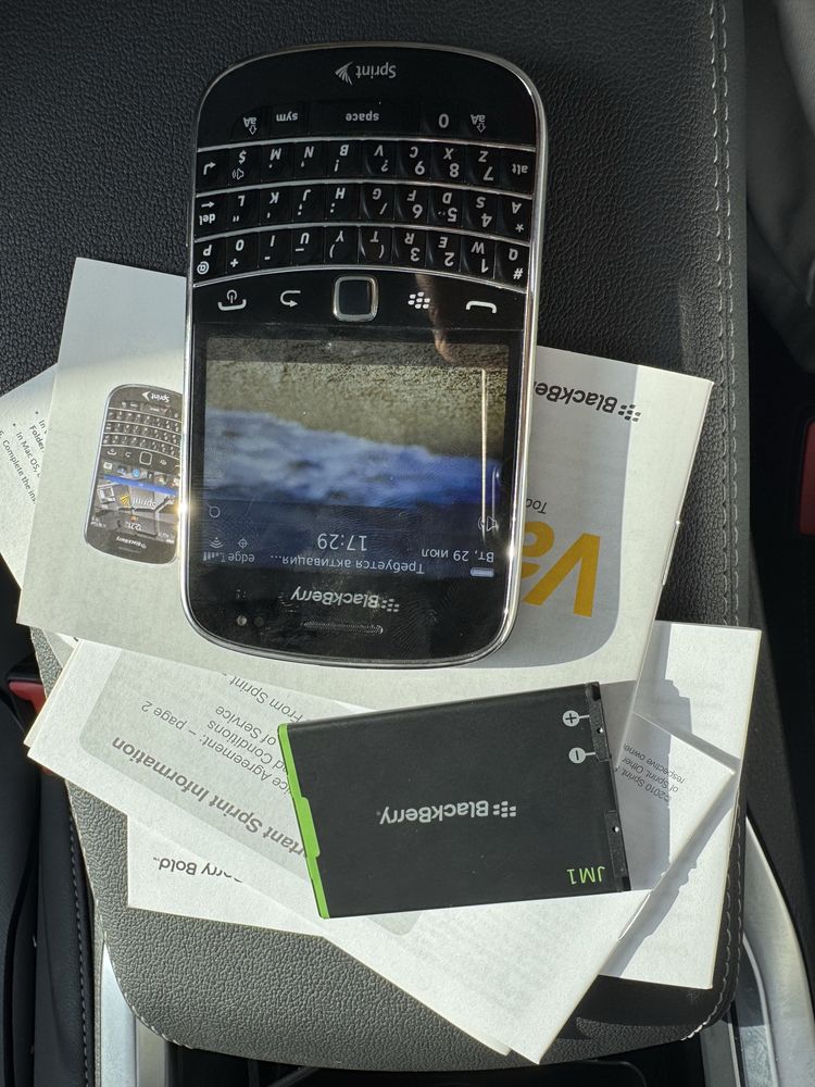 Телефон BlackBerry Bold