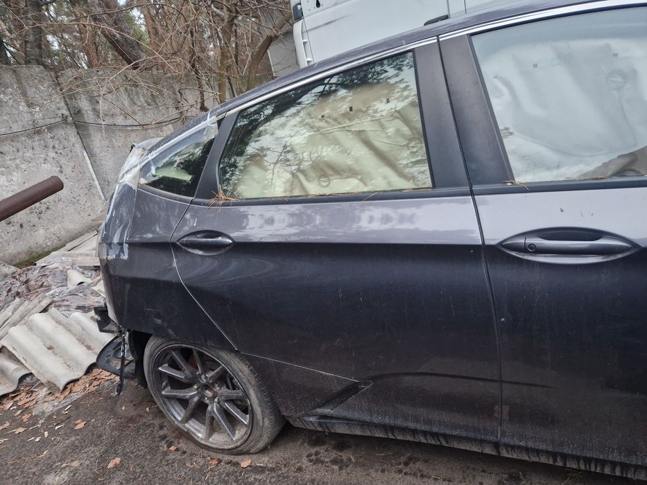 Двери правые Honda Clarity оригинал разборка