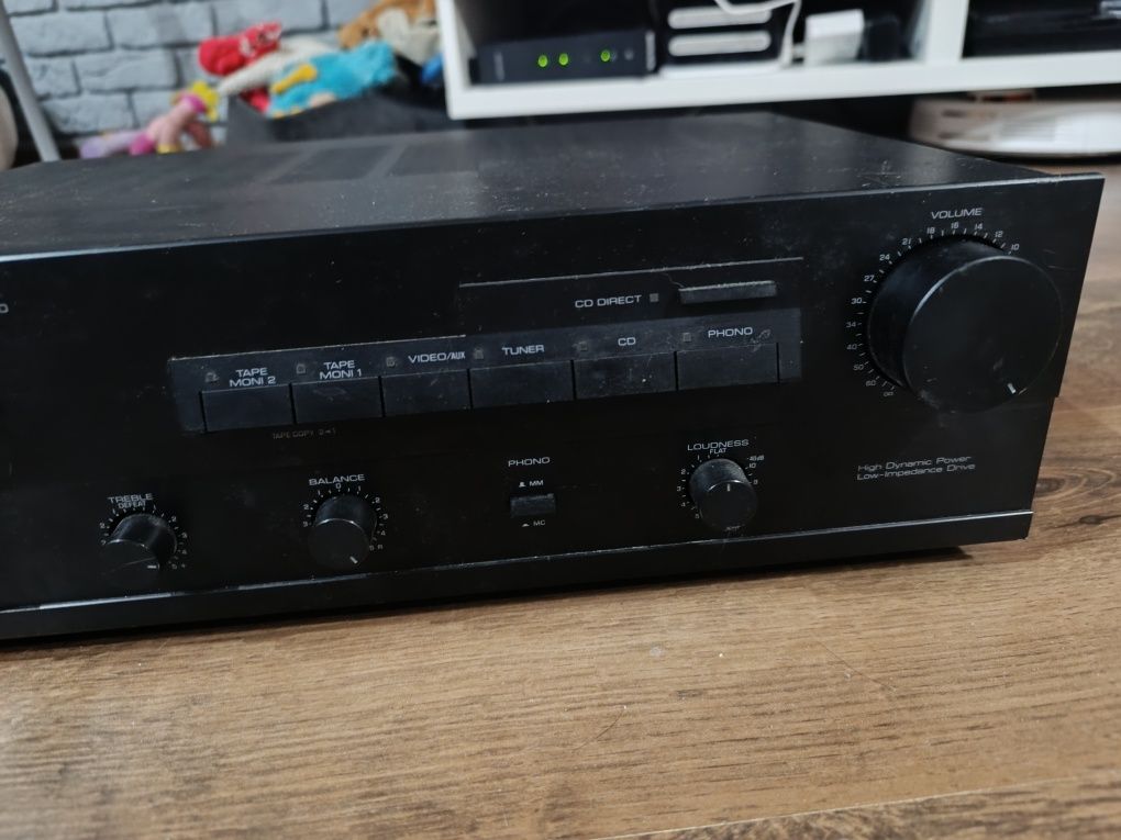Wzmacniacz Yamaha AX-430 czarny