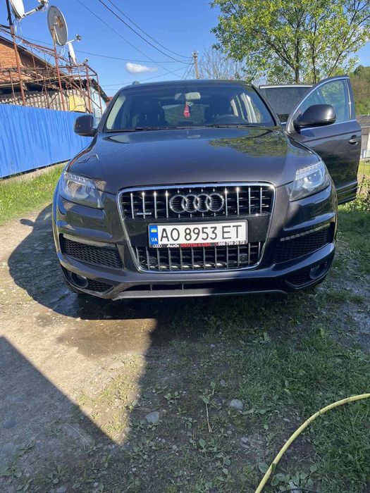 Продам AUDI Q7 4L
