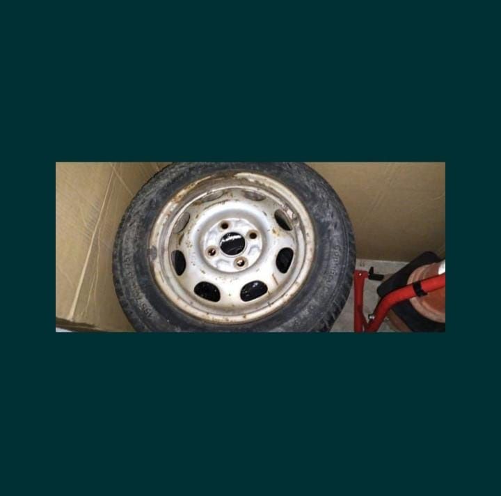 4 jantes com pneus 4x100 R13