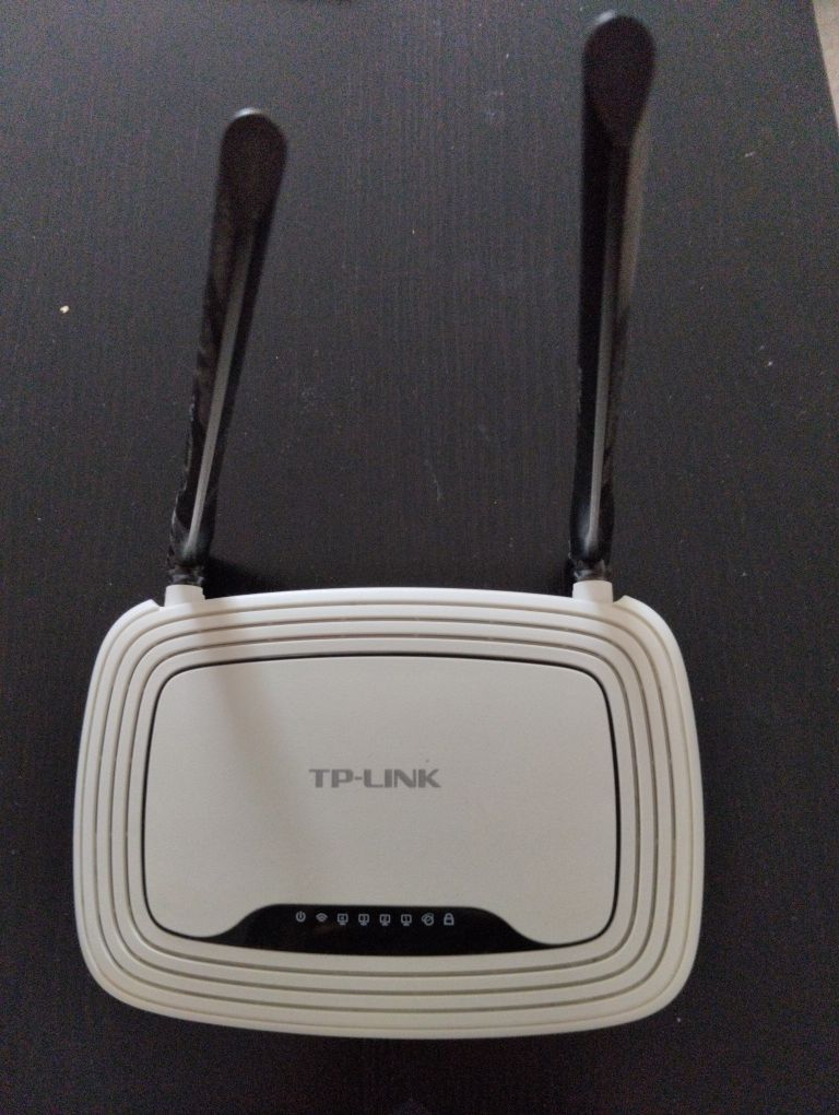 Router WiFi tp-link TL-WR841N