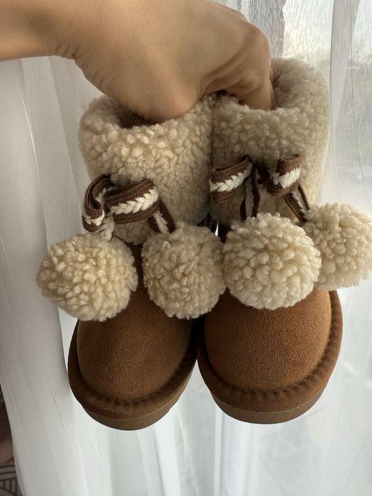 Зимове дитяче взуття