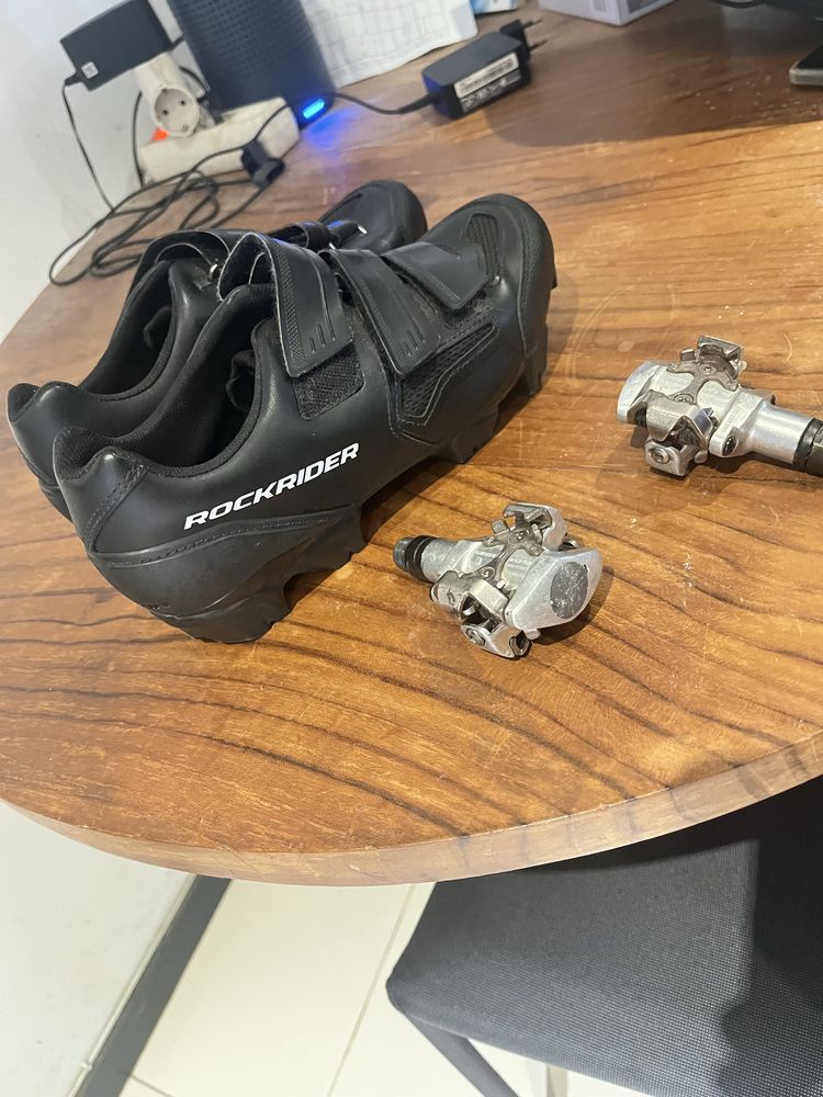 Pedais de encaixe shimano com botas de encaixe