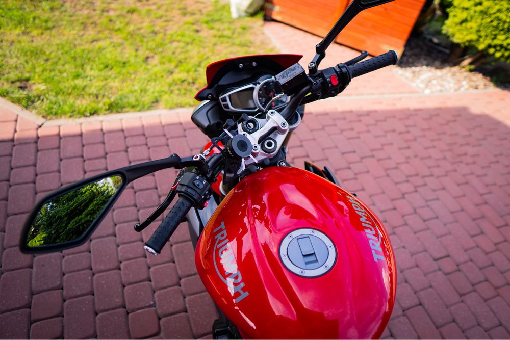 Triumph Street Triple 675