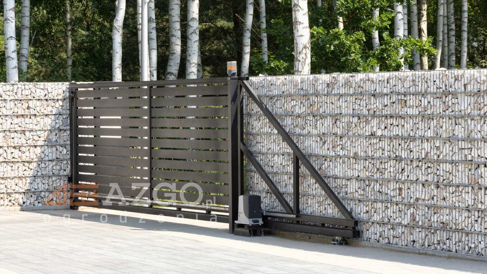 Brama suwana przesuwna dwu skrzydłowa furtka napęd palisada OCYNK