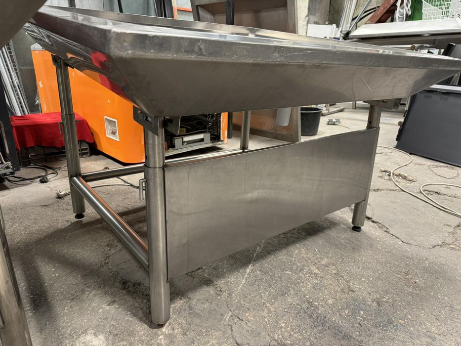 Стіл з нержавійки "риба на льоду"1.2м