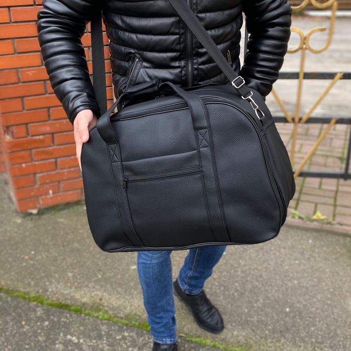 Дорожна спортивна сумка велика міцна чорна Wagon