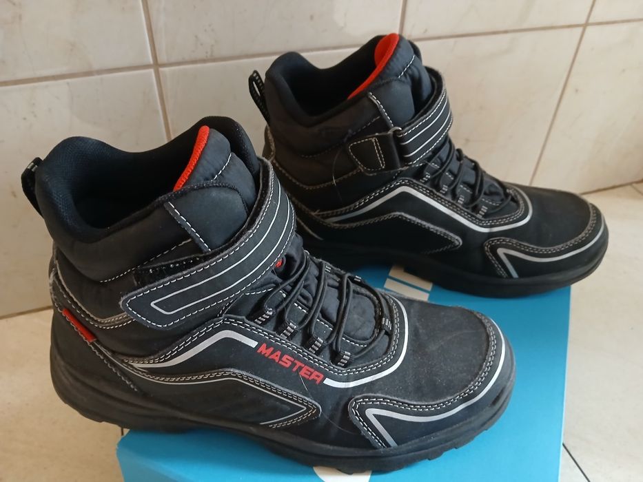 Buty zimowe r.39 z gwarancją Cortina Deltex Deichmann