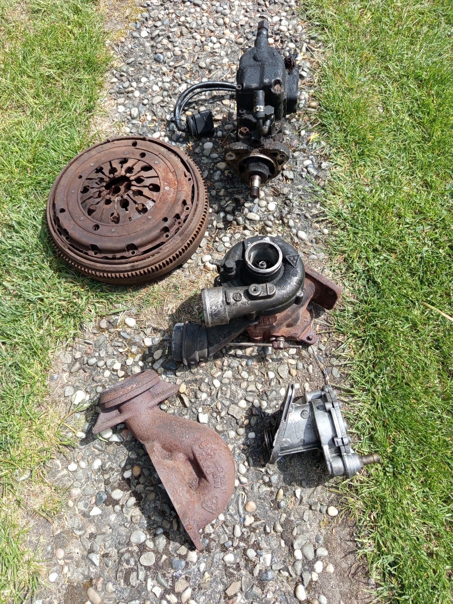 Pompa wtryskowa, Turbo, pompa vacum, kolektor . VW T4 2.5 tdi