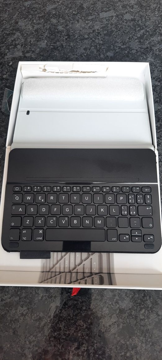 Klawiatura Logitech Ultrathin Folio