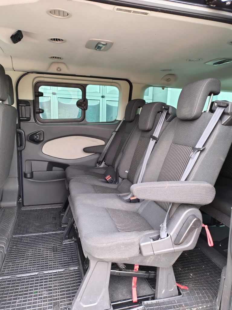 Ford transit custom L2H1 long tourneo 9 osobowy osób