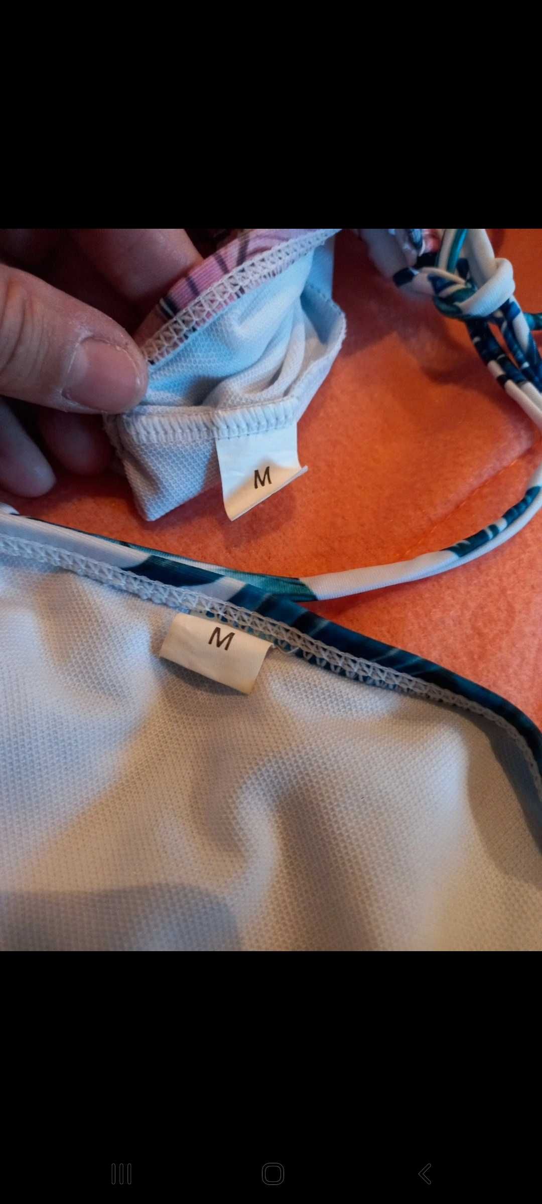 Tanquini branco com padrão floral - M - Local