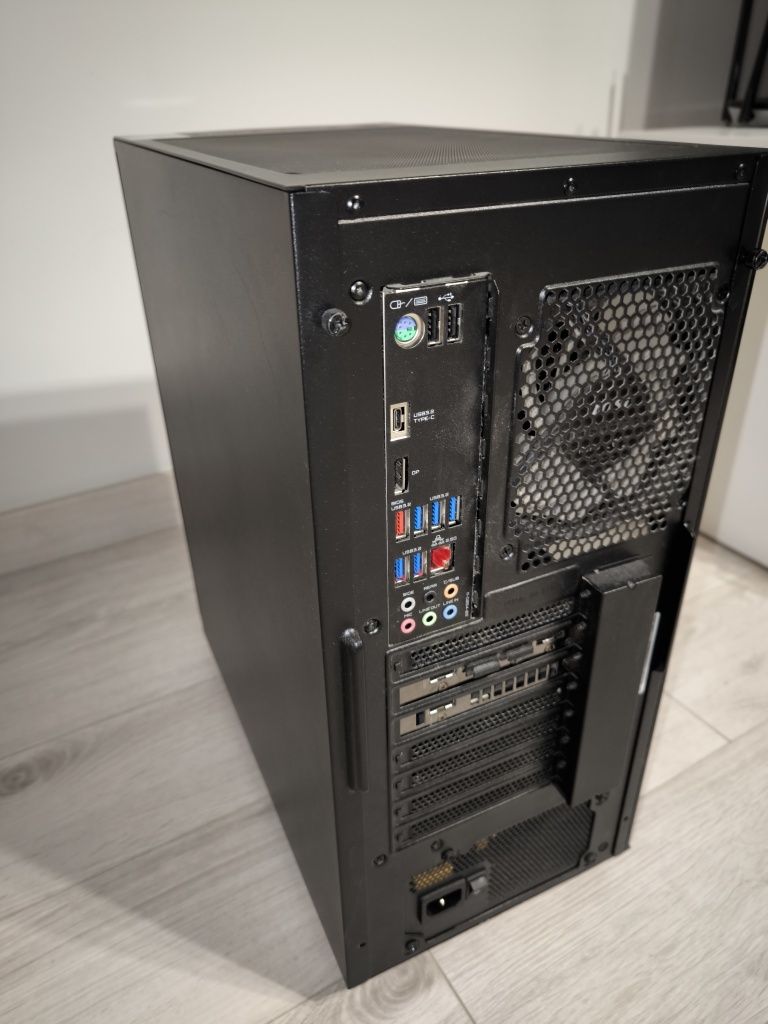 Sprzedam Komputer Game X G700 Core i7-11700K 32 GB RTX 3080 Ti 1 TB