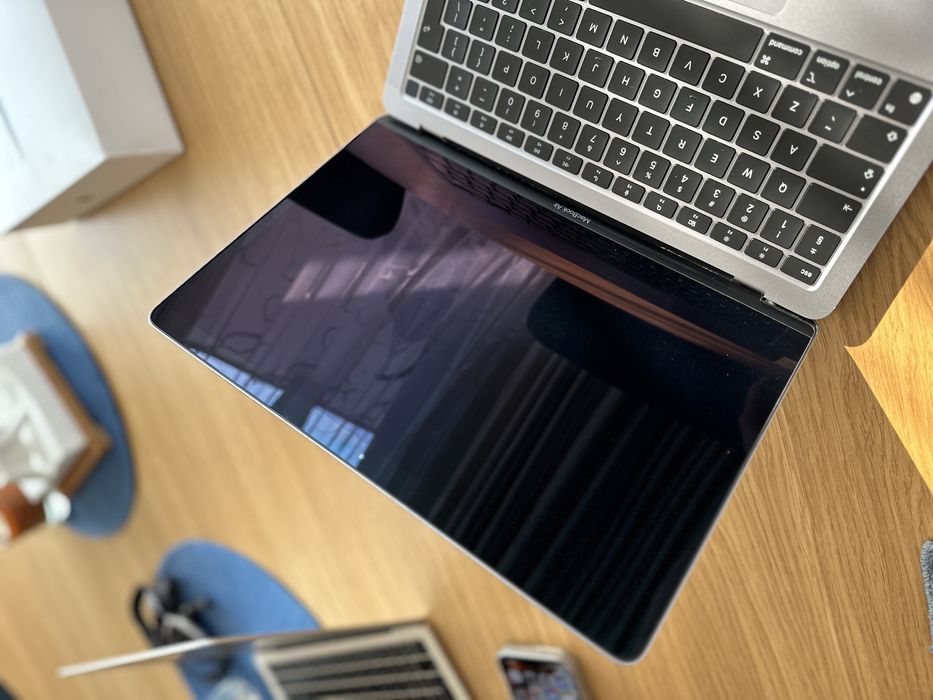 apple MacBook Air M1 8GB 256GB SSD gwiezdna szarość IDEAŁ grafit
