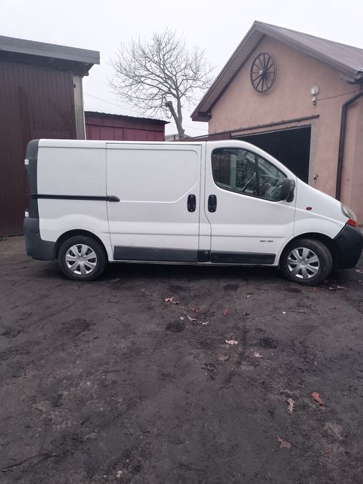 Renault Trafic 1.9 z hakiem