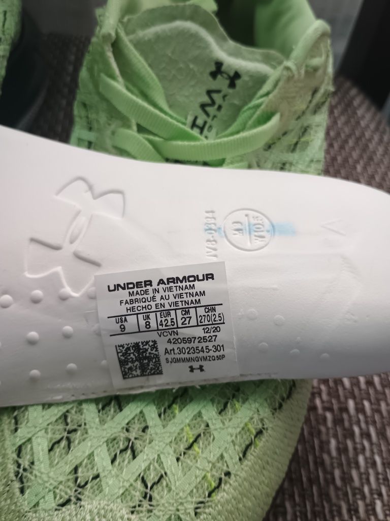 Красовки under armour