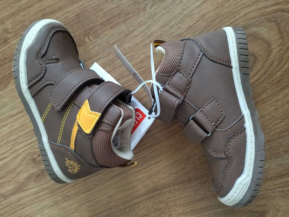 Nowe buty chłopięce dla chłopca rozmiar 25