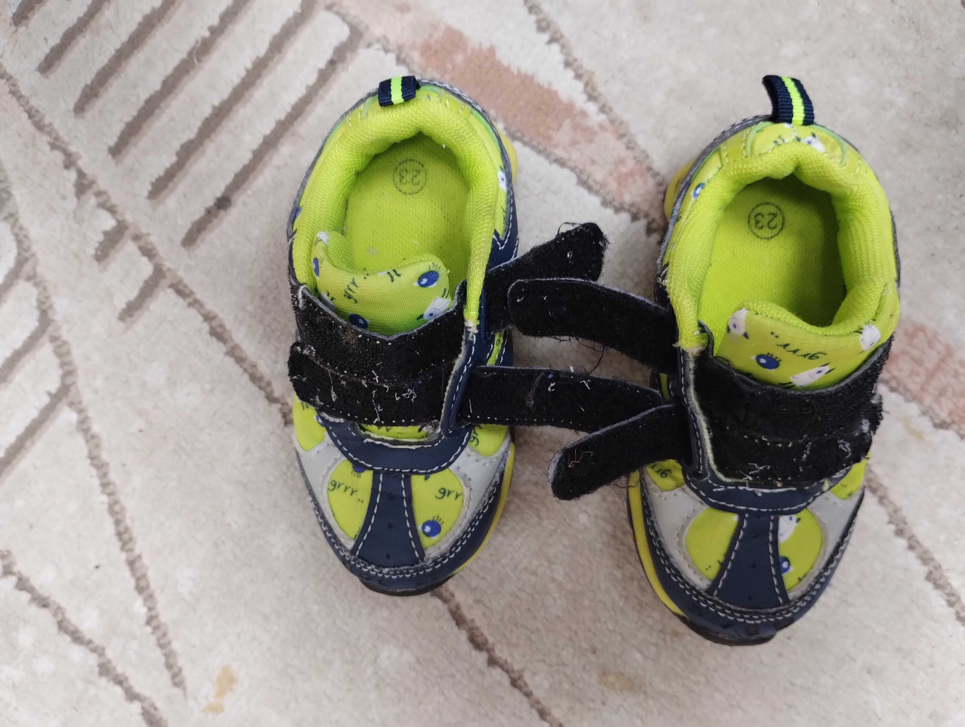 Buty chłopięce  adidaski 23 stan BDB Wieliczka Inpost GRATIS trampki