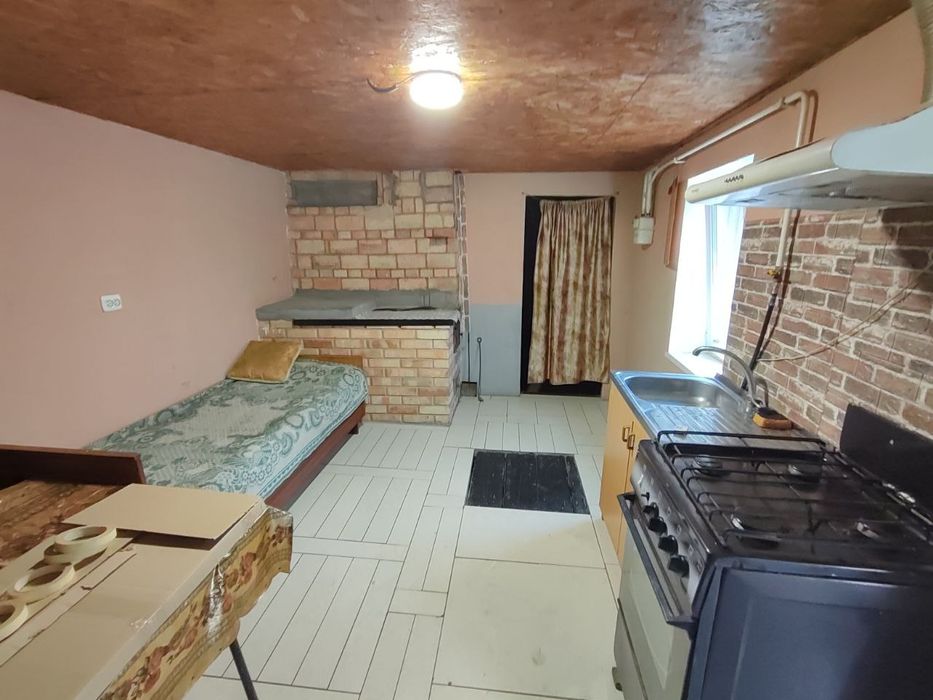 Продаж добротного будинку з жилою літньою кухнею в с. Орлівщина