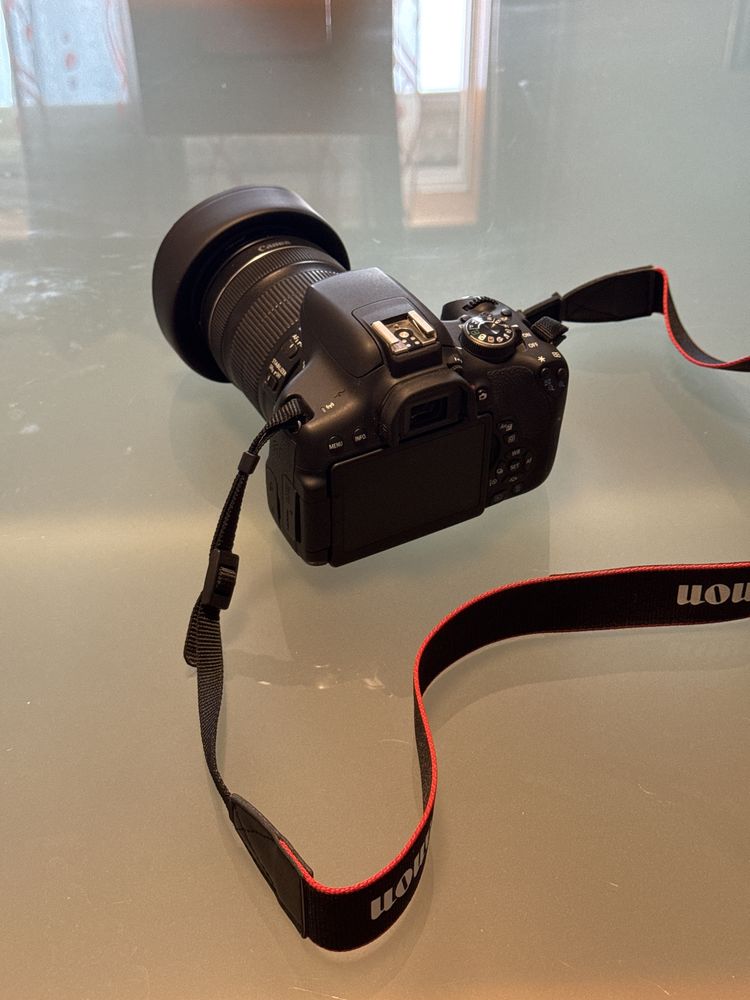 Canon EOS 750D + Lente 18-135mm  – Kit Completo