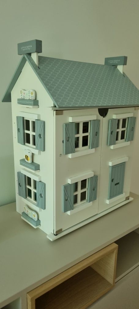 Little Dutch – drewniany domek dla lalek z wyposażeniem
