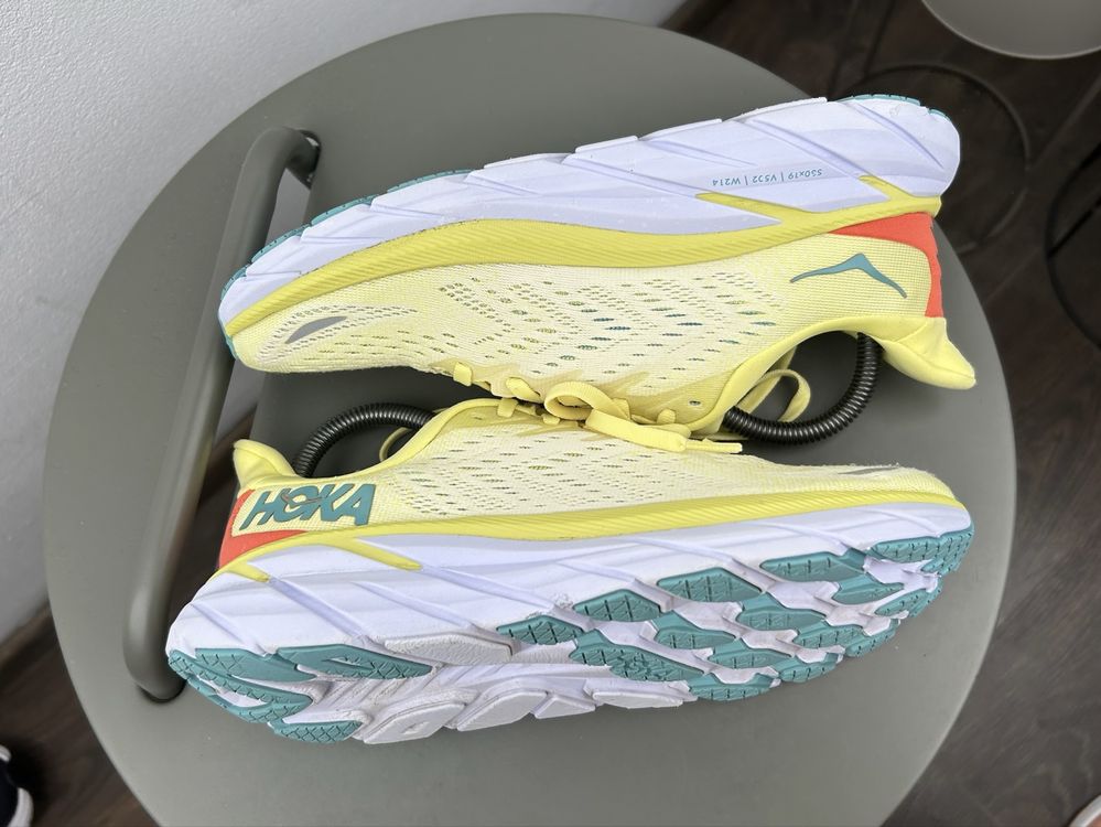 Оригінал! Кросівки Hoka Clifton 8 39 розмір 03873