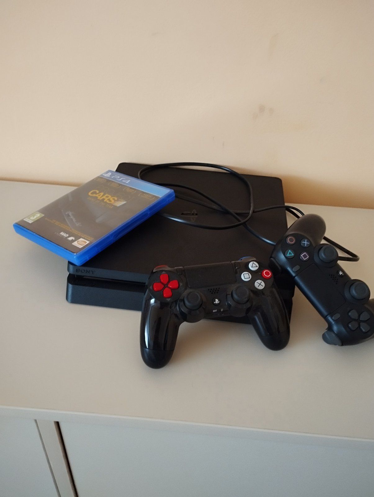 Продам  Соні PS4