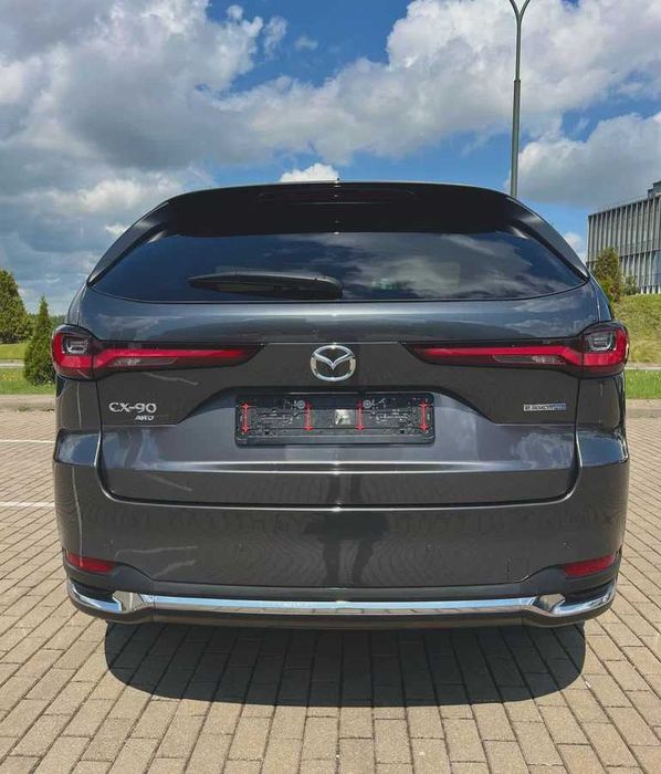 Mazda CX-90, 2023 року
