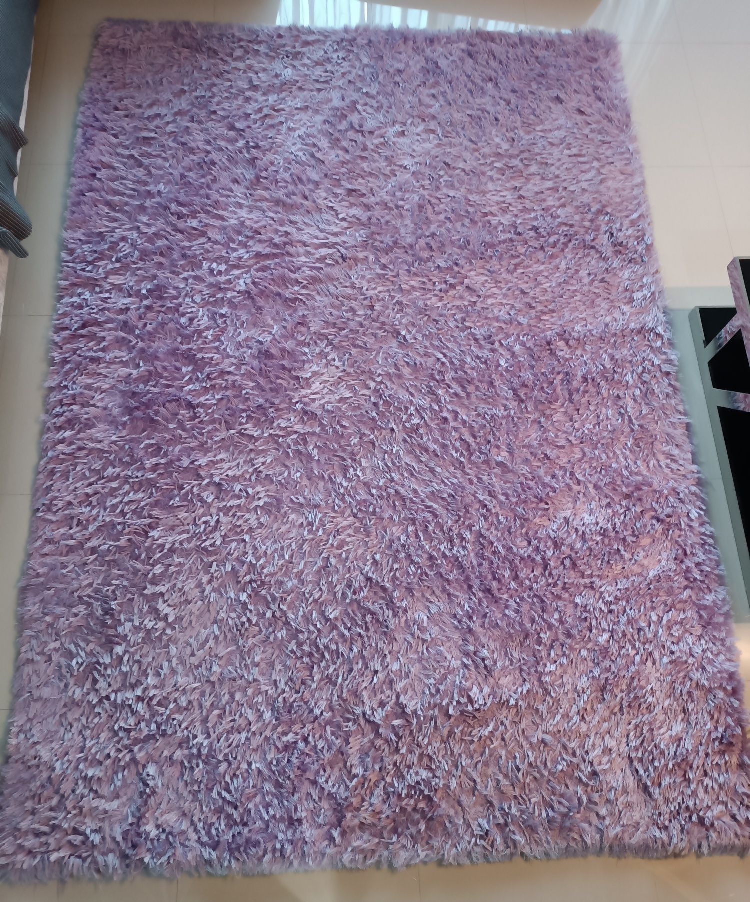 Carpete lilás 3m x 2m último preço 40€
