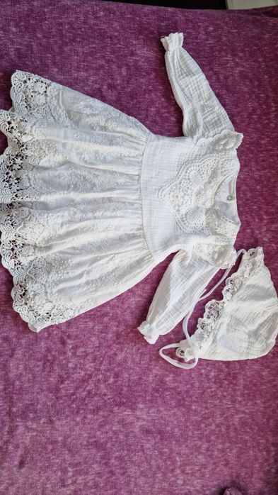 Sukienka i bonetka na chrzest Milulove