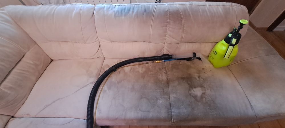 Pranie kanap, tapicerki meblowej, dywanów