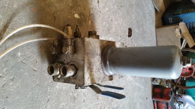 rozdzielacz hydrauliczny