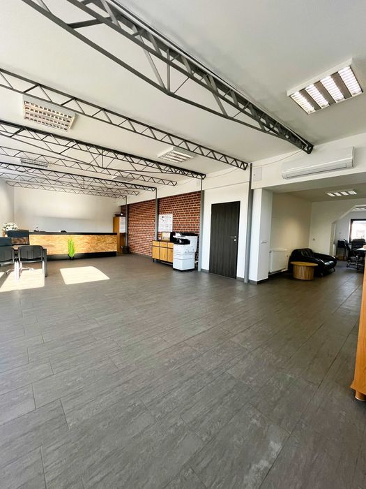 Lokal 110 m2  z bramą do wynajęcia
