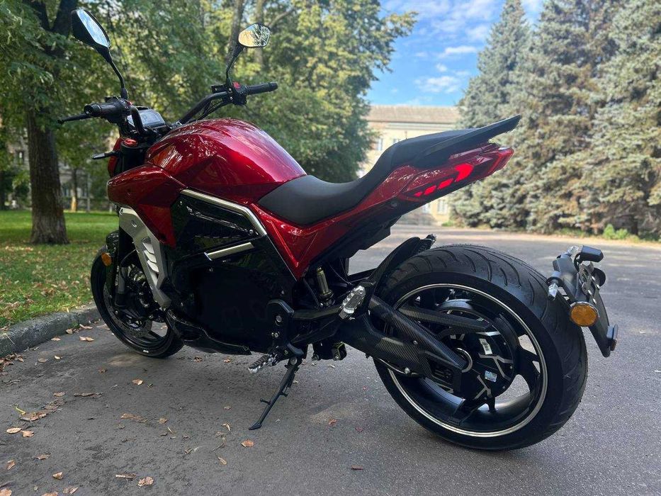 Електромотоцикл BT8000 3000W 72V 115Ah