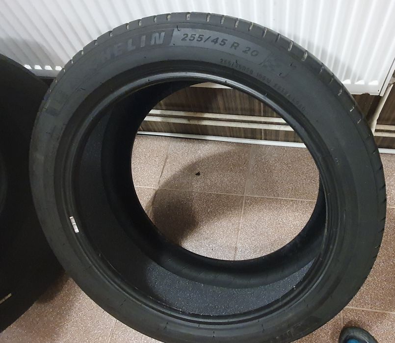 Шини, літо для електроавто Мішелін, MICHELIN PILOT SPORT EV  255/45R20