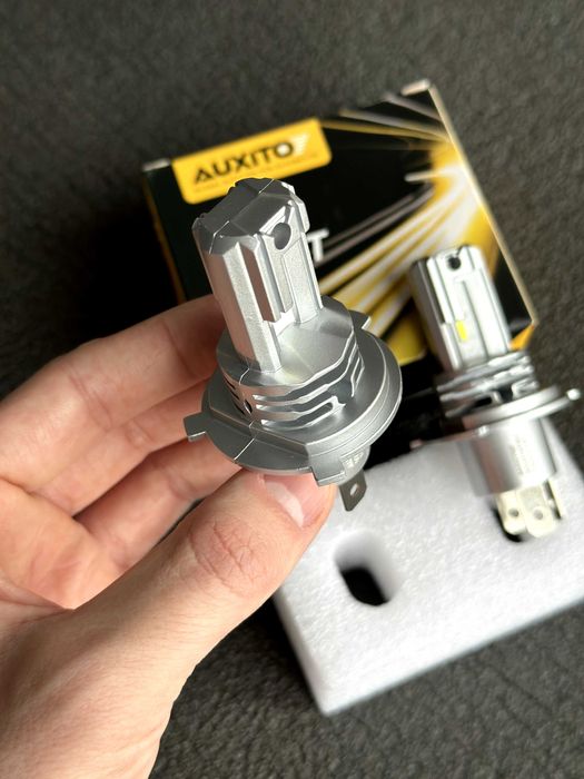 Світлодіодні Лед LED автолампи Auxito H4 HB2 9003  Canbus (комплект)