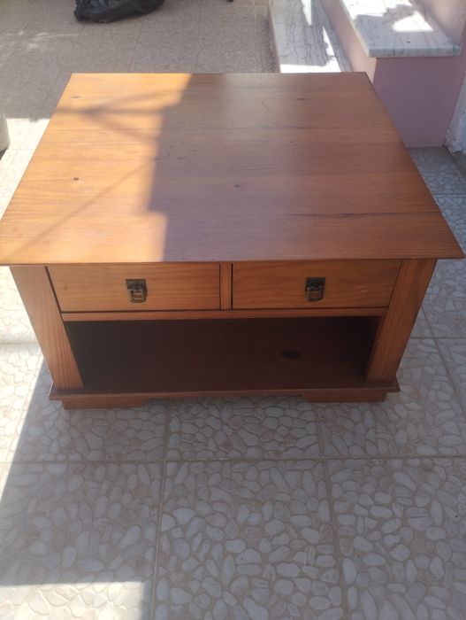 Mesa pequena para sala 40€ pagamento em dinheiro