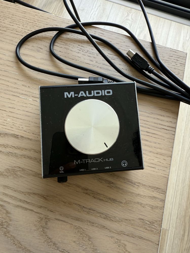 Track Hub M-Audio Interface