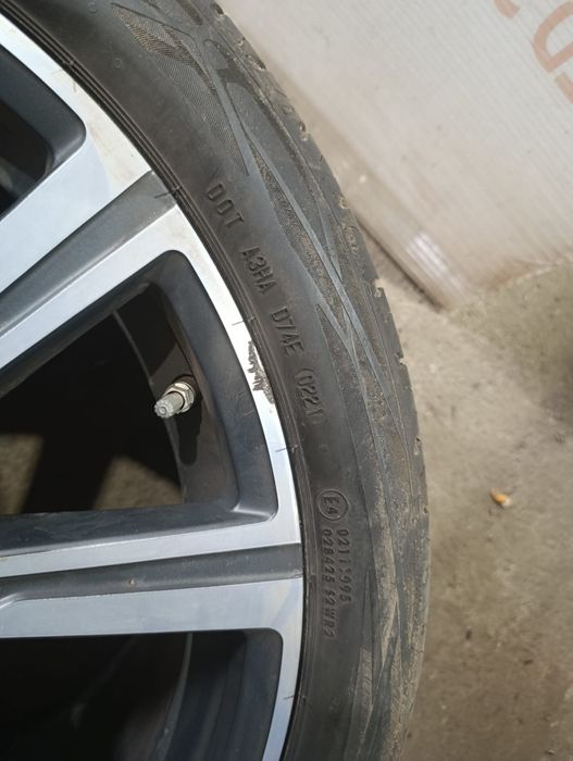 Komplet oryginalnych kół do BMW X5; X6 - alufelgi 22"