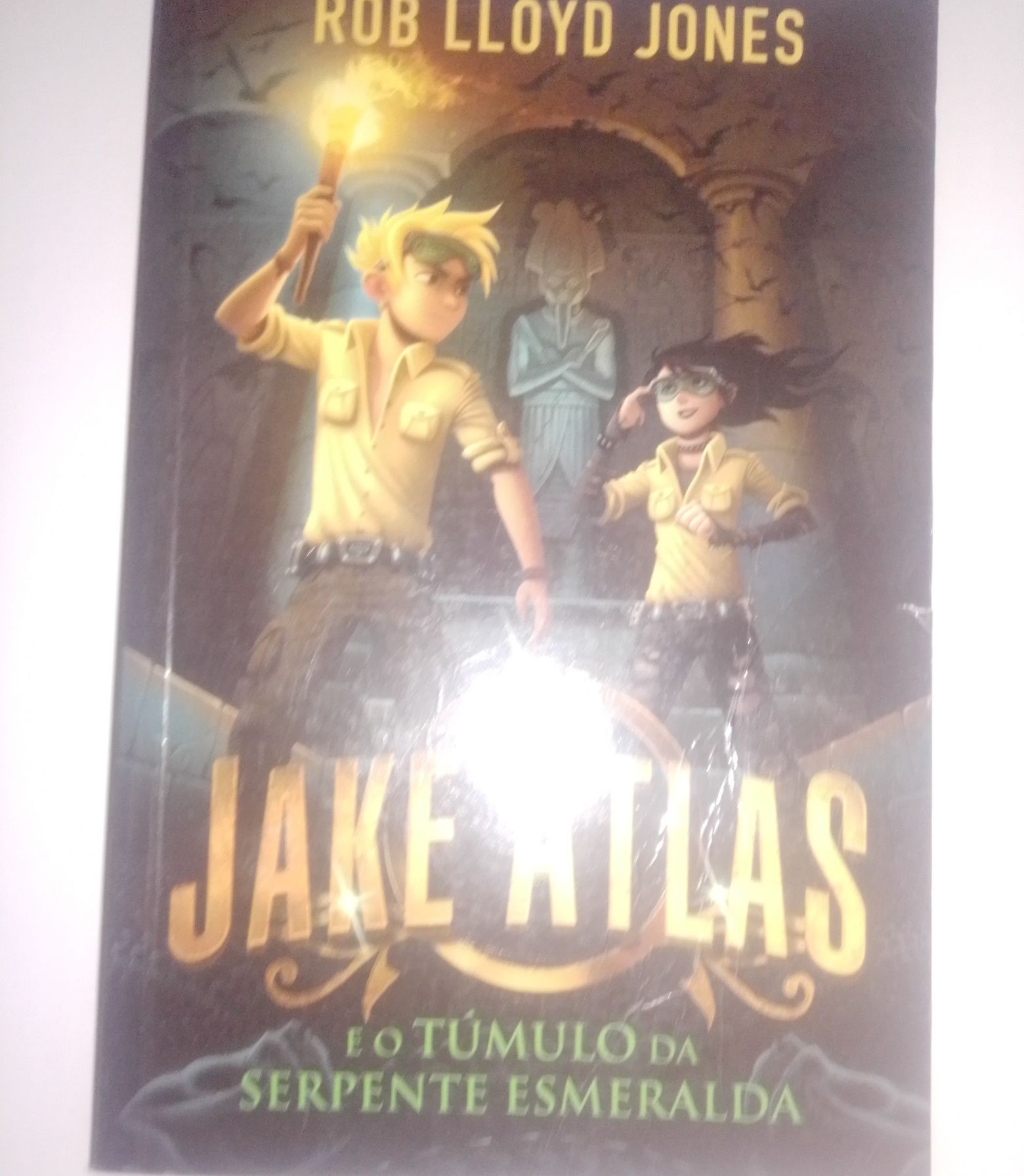 Jake Atlas e o túmulo da serpente esmeralda.