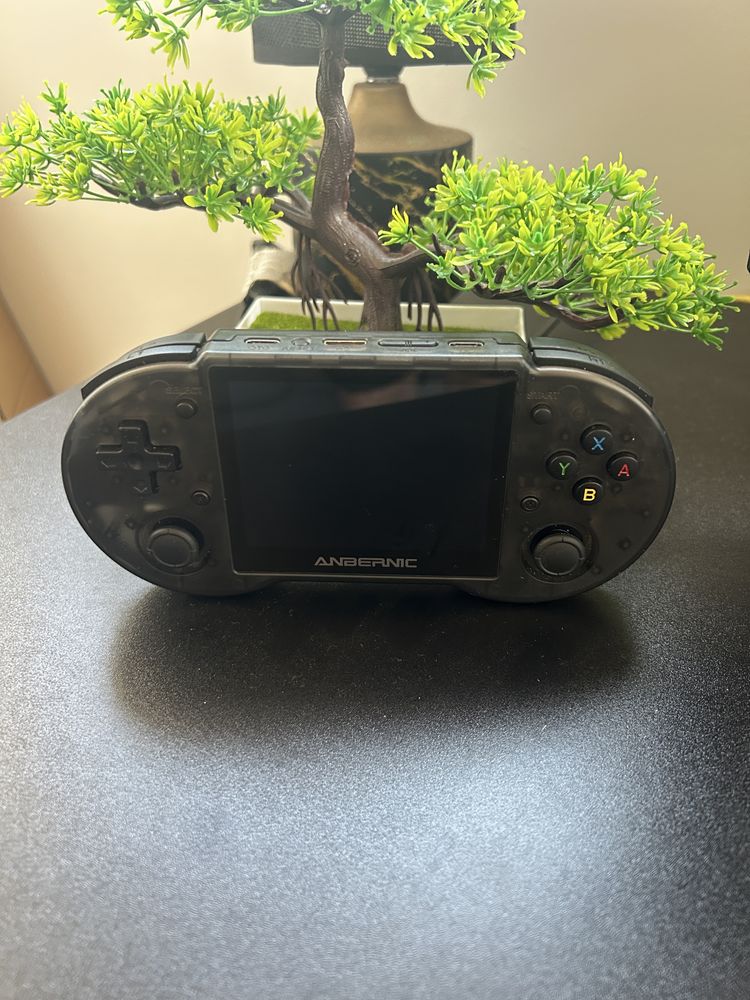 Angernic RG353P (videogame portatil)