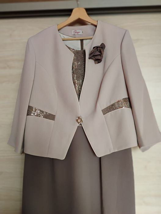 Elegancka sukienka z bolerkiem