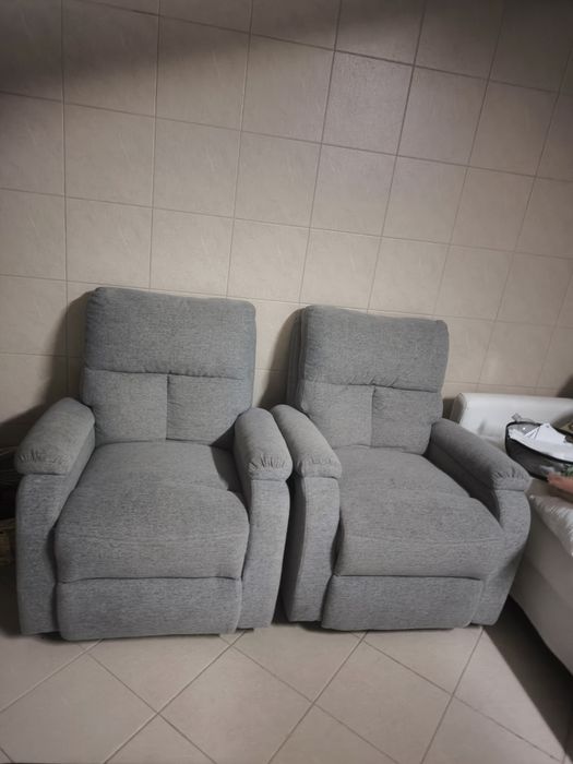 2x Poltrona quase nova