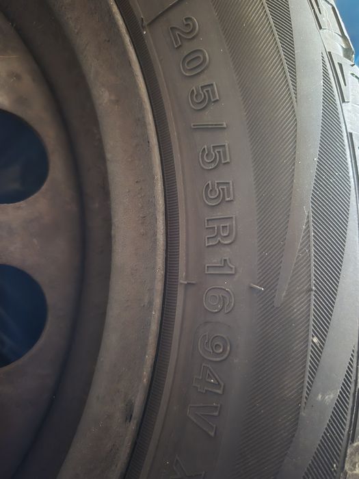 Zimowe opony NEOLIN 205/55 R16 94V M+S z felgami stalowymi – komplet