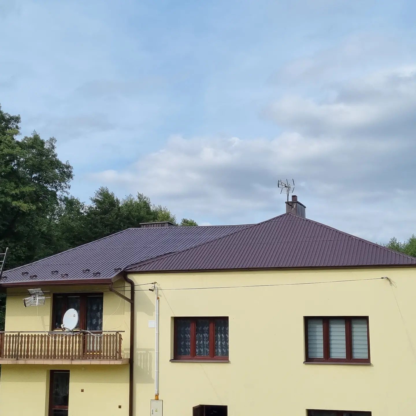 Malowanie Dachów i Mycie Paneli Fotowoltaicznych